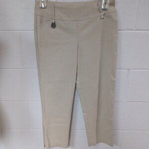 NWOT Swing Control Womens Golf Capris, 10